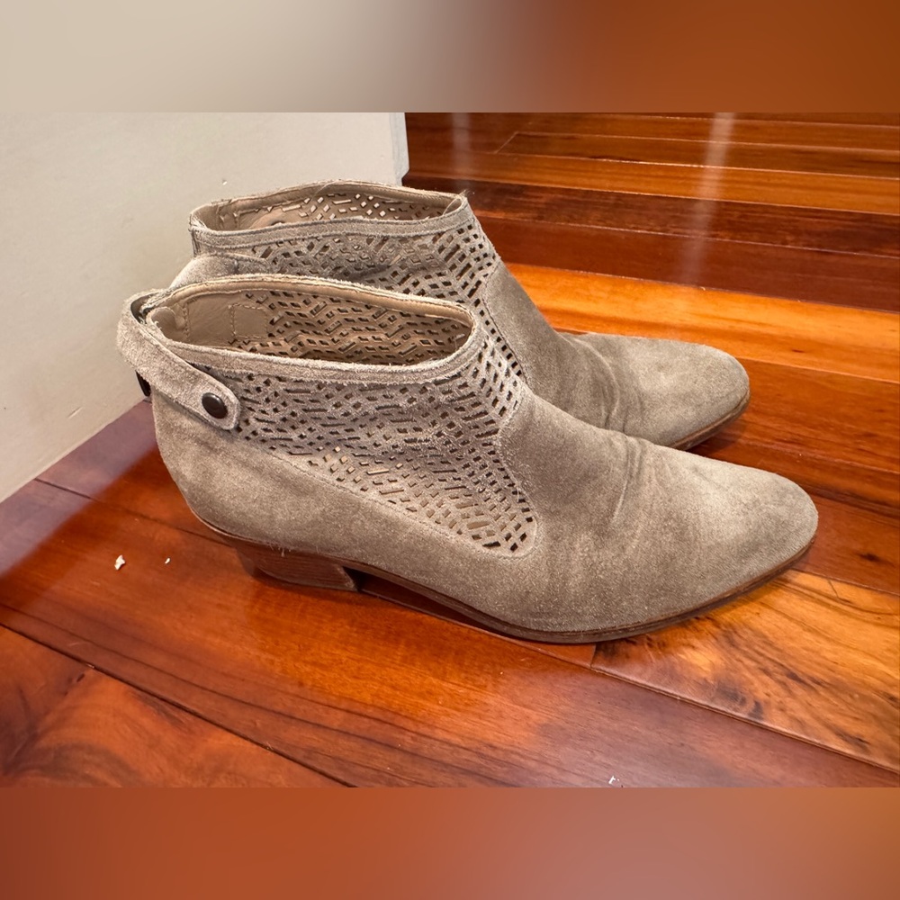 Via Spiga Taupe Suede Ankle Booties